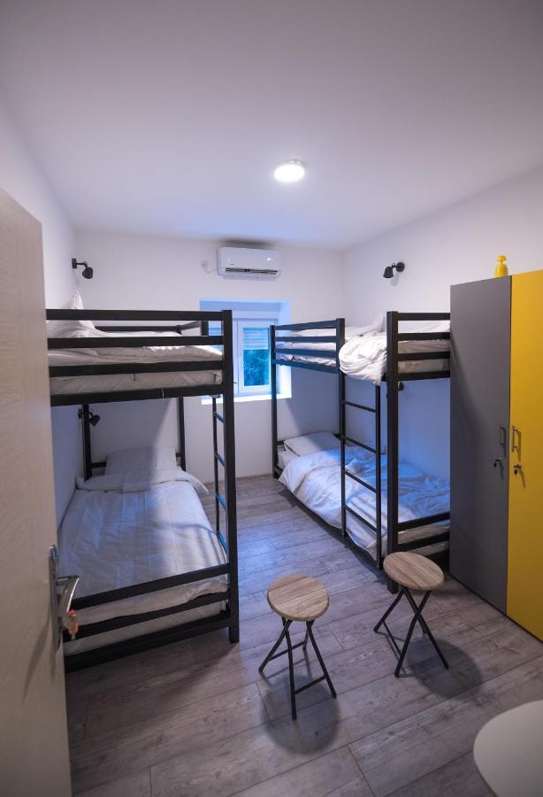 Hostel Evropa Никшич Экстерьер фото